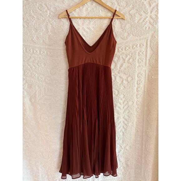 WILFRED BY ARITZIA Tank Dress with Accordion Skirt Brown Size Small - Picture 3 of 6